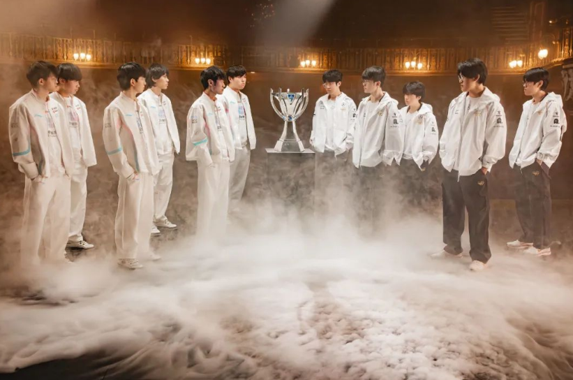 关于全球热议！英雄联盟场外八卦引关注的信息