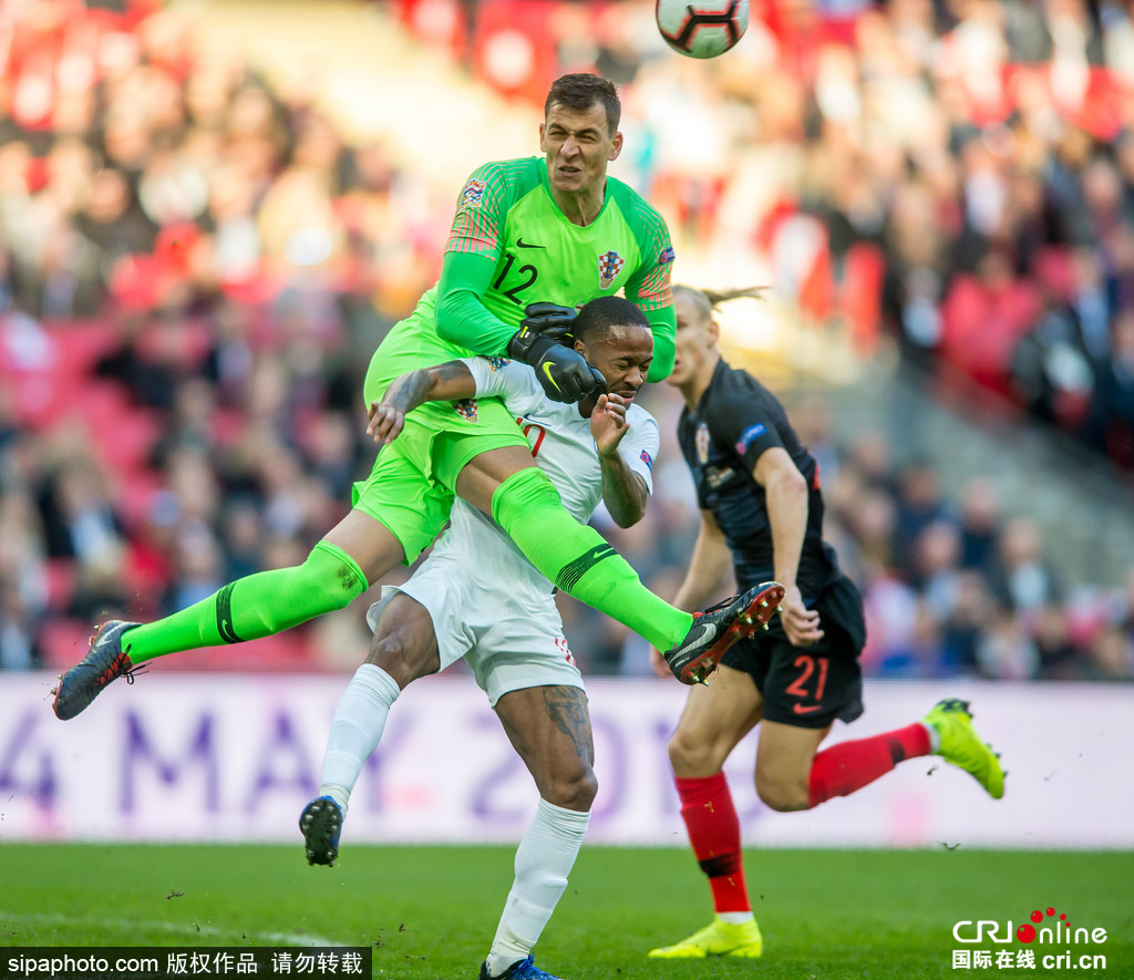 克罗地亚逆转荷兰，皮克关键制胜